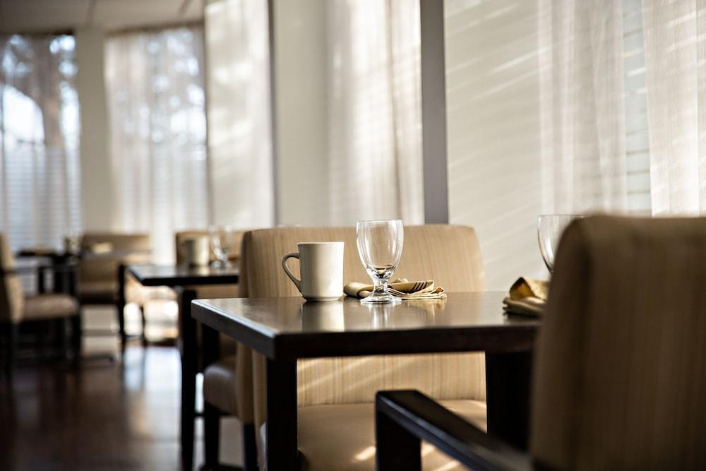 Doubletree By Hilton Fairfield Hotel & Suites Εξωτερικό φωτογραφία