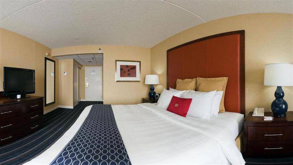 Doubletree By Hilton Fairfield Hotel & Suites Εξωτερικό φωτογραφία