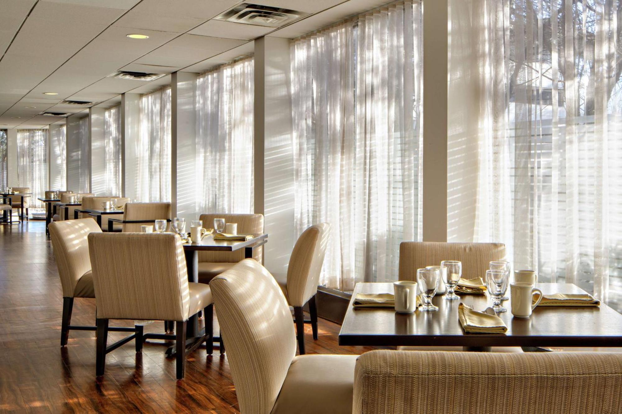Doubletree By Hilton Fairfield Hotel & Suites Εξωτερικό φωτογραφία