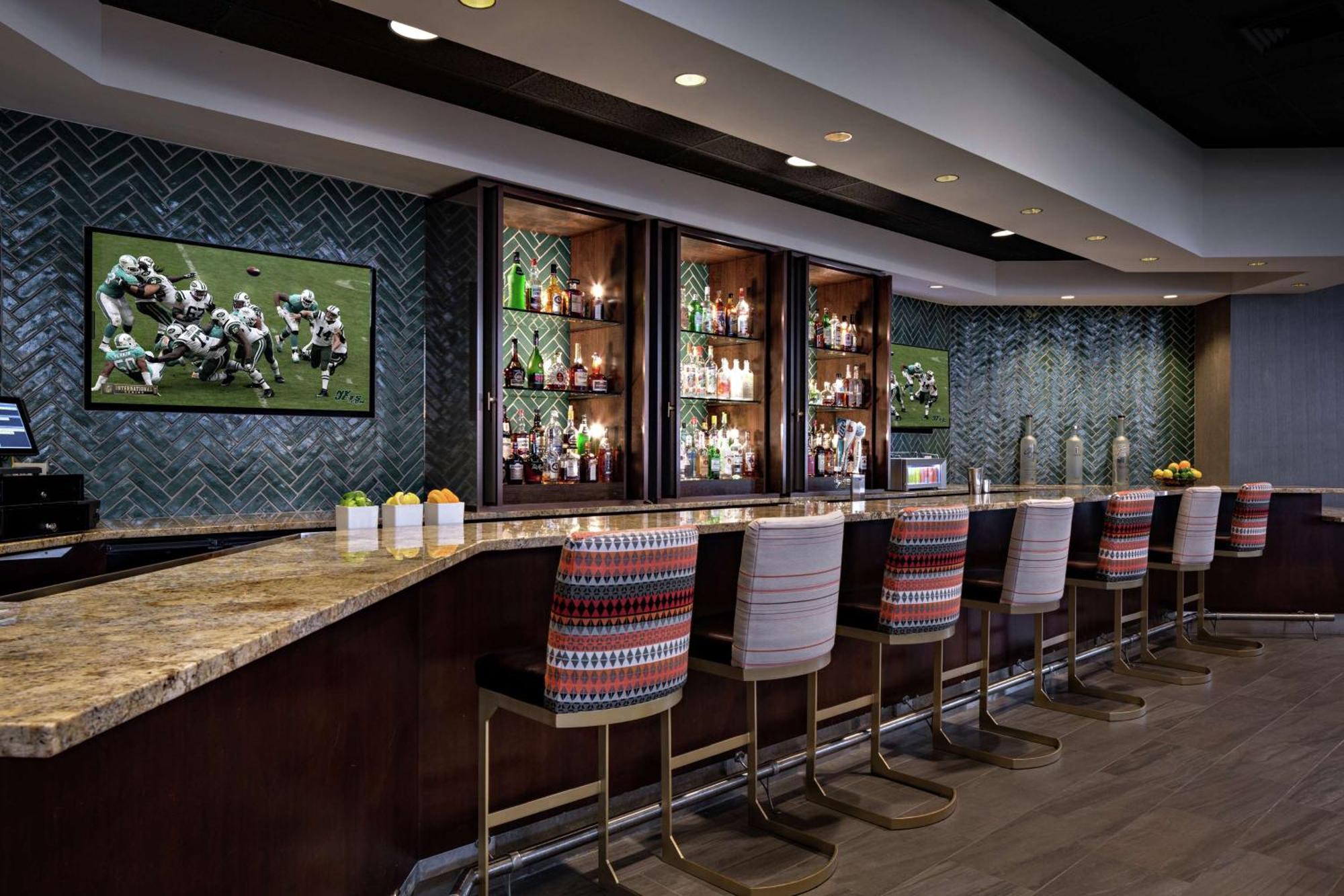 Doubletree By Hilton Fairfield Hotel & Suites Εξωτερικό φωτογραφία