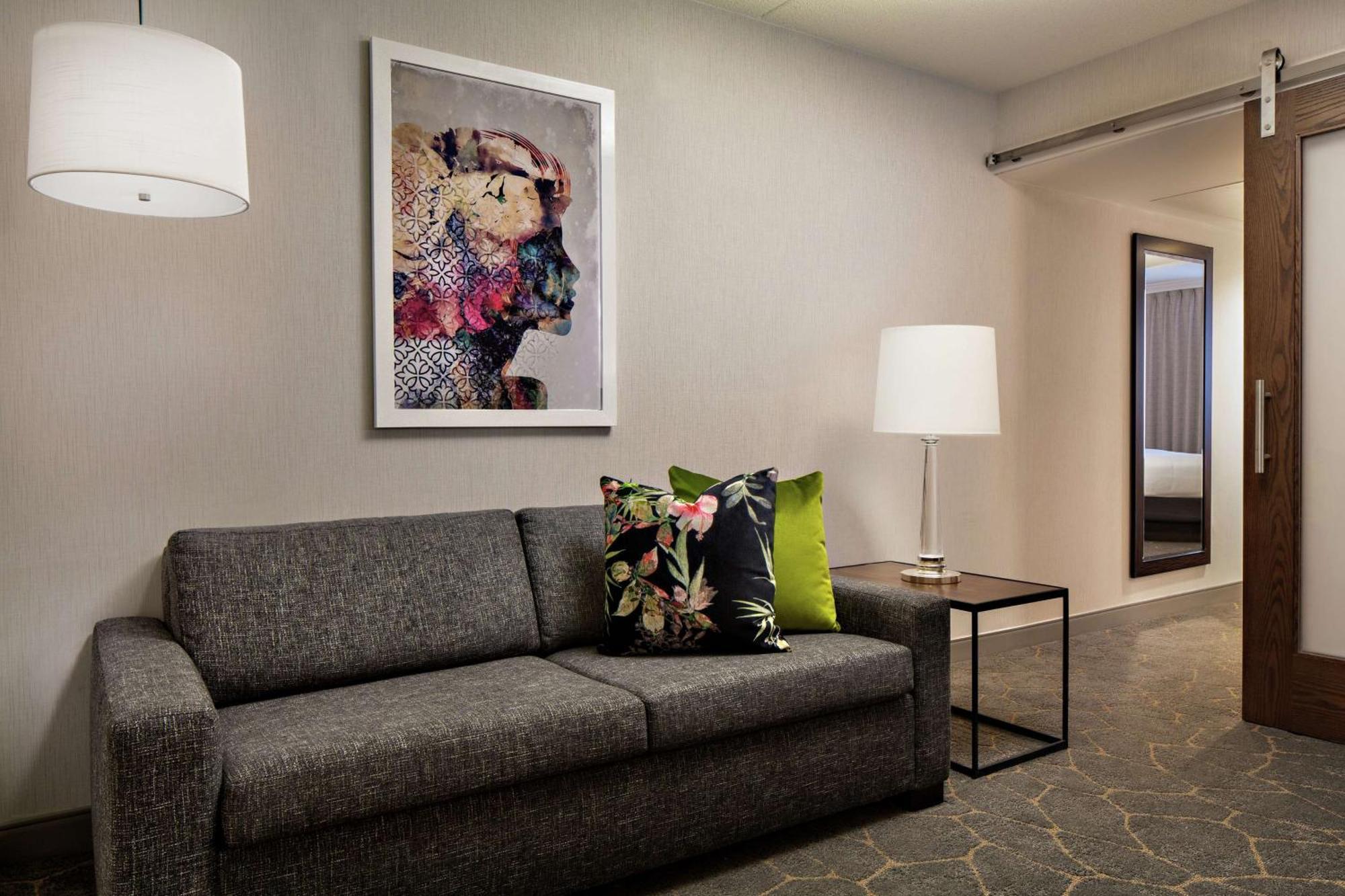 Doubletree By Hilton Fairfield Hotel & Suites Εξωτερικό φωτογραφία